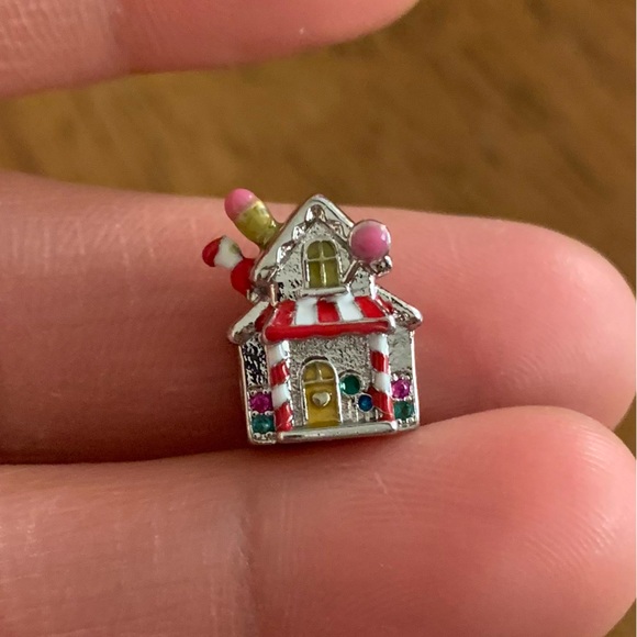 NWOT Christmas Festive Gingerbread House Charm Sterling Silver 925 - Picture 3 of 8
